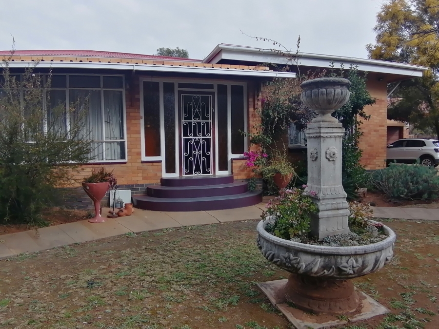 3 Bedroom Property for Sale in Freemanville North West